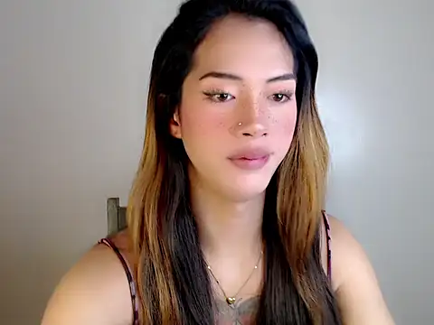 Snapshot of ashley_bombshell chatting on 10-18-25, 06:54 ashley bombshell online show from 10-18-25, 06:54