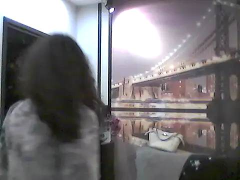 Snapshot of Selirine chatting on 10-16-25, 02:03 Selirine online show from 10-16-25, 02:03