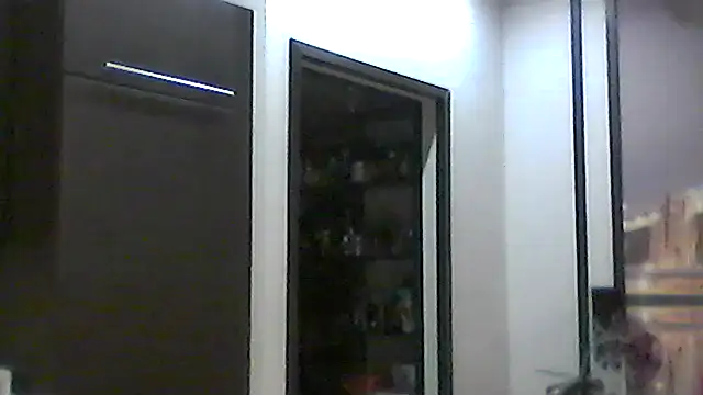 Snapshot of Selirine chatting on 10-06-25, 02:07 Selirine online show from 10-06-25, 02:07