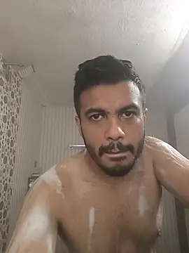 Snapshot of SilentTerr chatting on 12-16-25, 03:00 SilentTerr online show from 12-16-25, 03:00