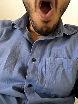 Snapshot of SilentTerr chatting on 01-11-26, 09:27 SilentTerr online show from 01-11-26, 09:27