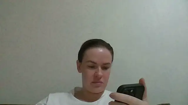 Veylonna online show from 10-31-25, 06:37