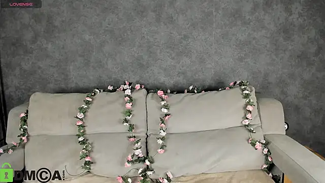 Al1ice Moures online show from 11-14-25, 01:09