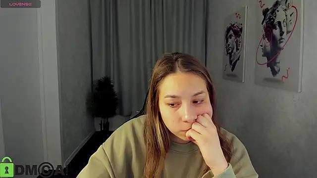 Al1ice Moures online show from 10-24-25, 01:15