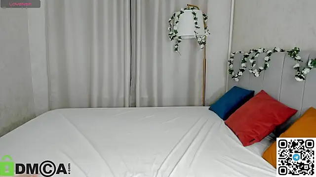 Al1ice Moures online show from 02-17-26, 01:36