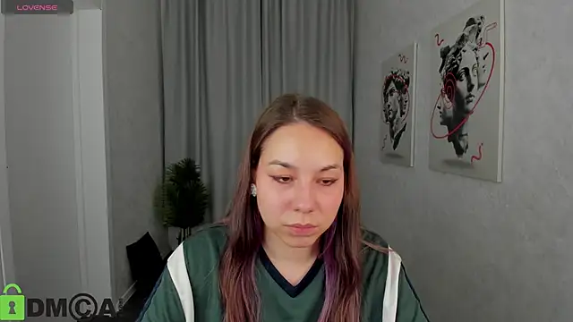 Al1ice Moures online show from 10-27-25, 09:10