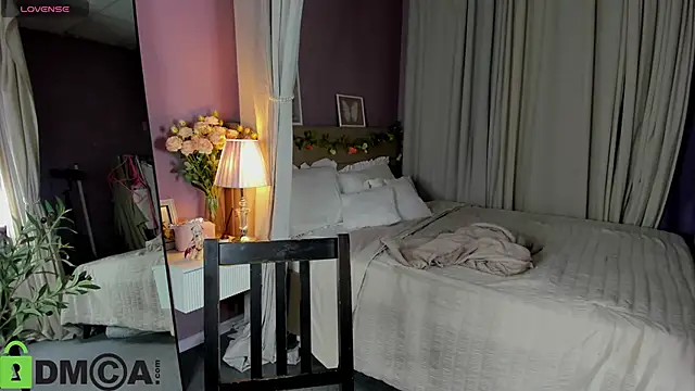 Al1ice Moures online show from 02-18-26, 01:36