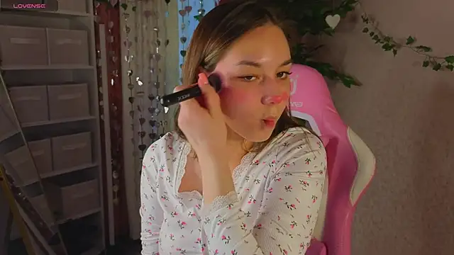 Al1ice Moures online show from 02-05-26, 09:27