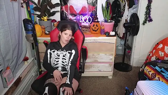 xofrankiefinexo online show from 10-05-25, 04:47