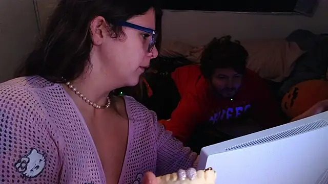 xofrankiefinexo online show from 10-21-25, 12:00