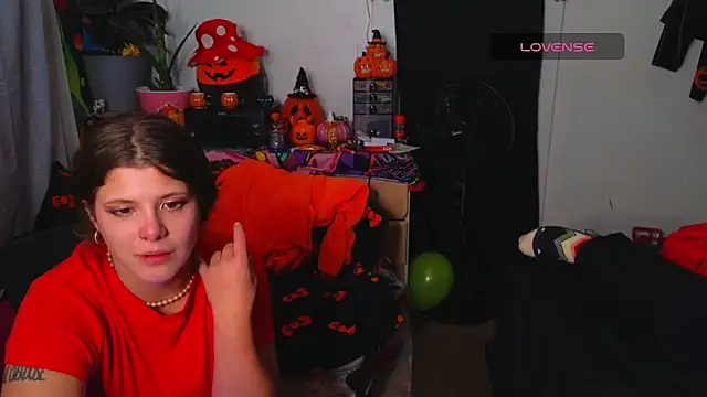 xofrankiefinexo online show from 10-19-25, 07:11