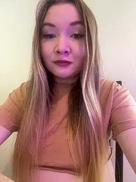 Snapshot of Amalie_Smith chatting on 05-23-26, 08:24 Amalie Smith online show from 05-23-26, 08:24