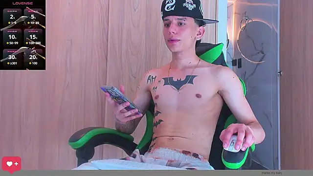 Skinny batman online show from 09-26-25, 03:19