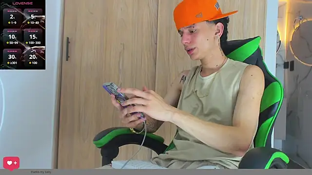 Skinny batman online show from 09-27-25, 01:39