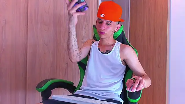 Skinny batman online show from 10-05-25, 04:03