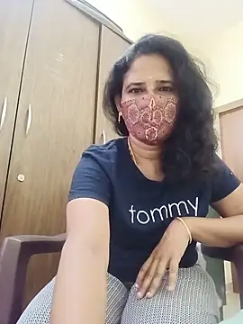 Snapshot of tamil_Boomika chatting on 06-30-26, 02:33 tamil Boomika online show from 06-30-26, 02:33