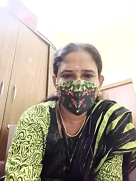Snapshot of tamil_Boomika chatting on 05-09-26, 05:49 tamil Boomika online show from 05-09-26, 05:49