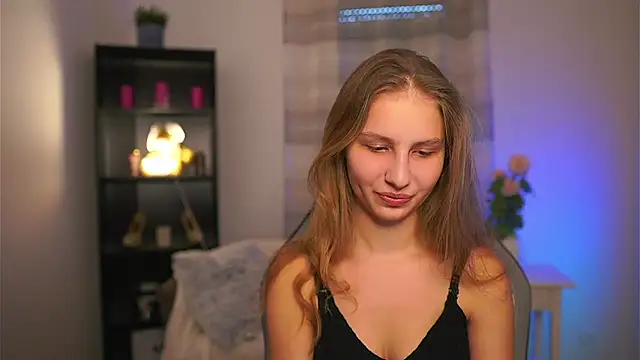 Snapshot of emmie_murray chatting on 02-22-26, 02:19 emmie murray online show from 02-22-26, 02:19