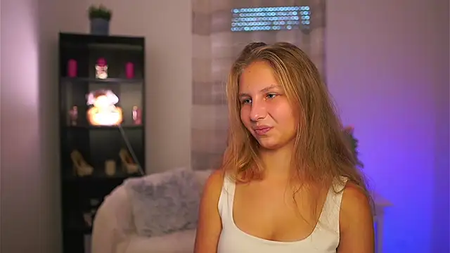 emmie murray online show from 10-30-25, 02:04