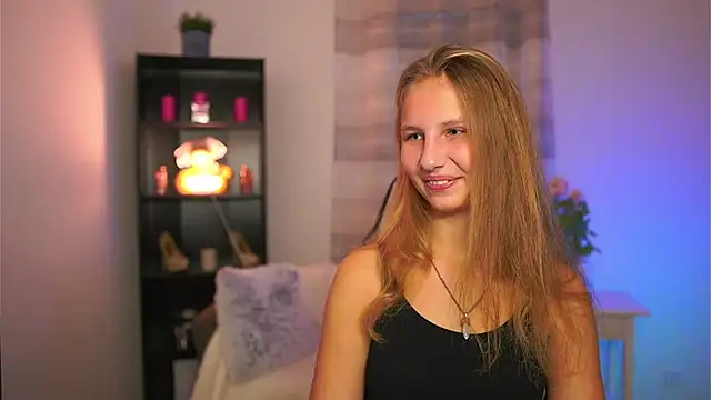 emmie murray online show from 11-14-25, 02:21