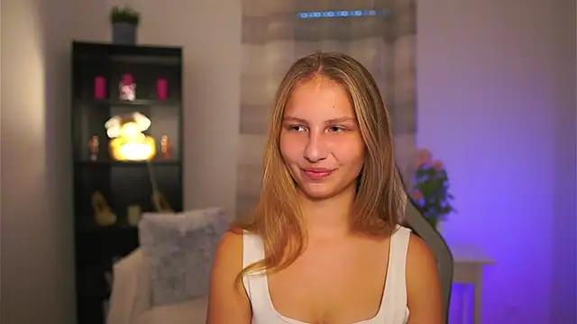 emmie murray online show from 11-07-25, 02:10