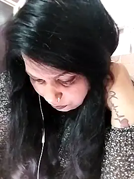 Snapshot of Punjabi_Jatni chatting on 10-28-25, 06:07 Punjabi Jatni online show from 10-28-25, 06:07