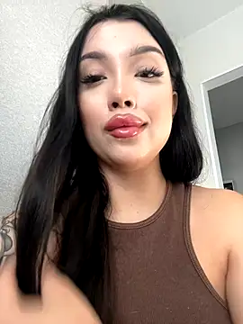 kiss Lissa online show from 11-21-25, 11:20