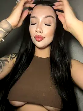 kiss Lissa online show from 10-27-25, 06:09