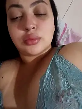 Snapshot of vitoriaavilasilva chatting on 10-10-25, 02:18 vitoriaavilasilva online show from 10-10-25, 02:18