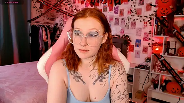 Ayla Hicks online show from 11-05-25, 03:31