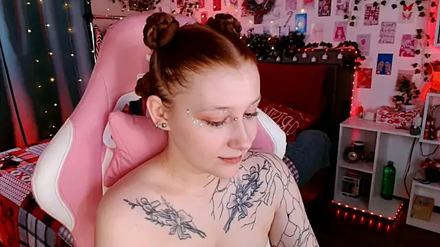 Ayla Hicks online show from 12-02-25, 07:26