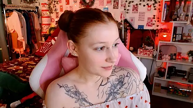 Ayla Hicks online show from 01-11-26, 08:27