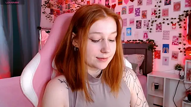 Ayla Hicks online show from 11-08-25, 03:21