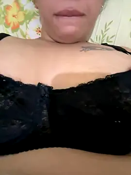 Snapshot of Laila-sexi chatting on 10-01-25, 06:01 Laila-sexi online show from 10-01-25, 06:01