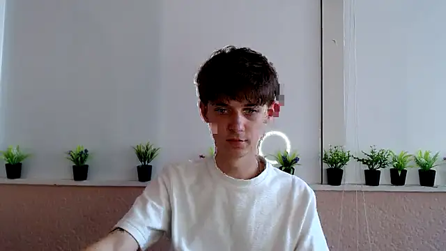 Snapshot of Hoot_Dude_ chatting on 10-15-25, 01:52 Hoot Dude  online show from 10-15-25, 01:52