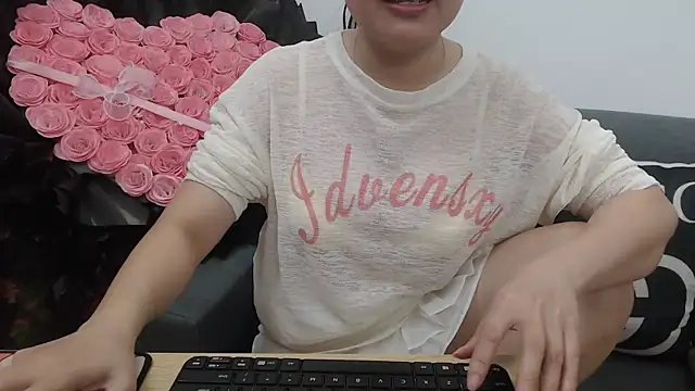 Lilya 39 online show from 10-26-25, 03:40