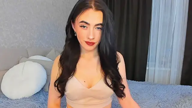 Milla Moore online show from 10-15-25, 04:59
