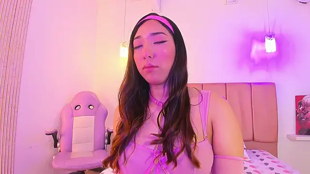 emily  walker online show from 12-19-25, 03:32