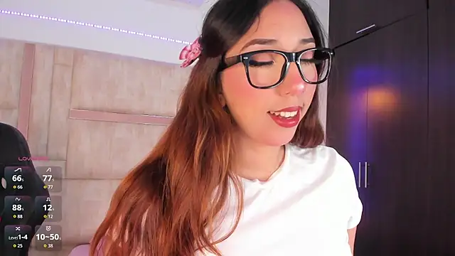 emily  walker online show from 10-05-25, 02:57