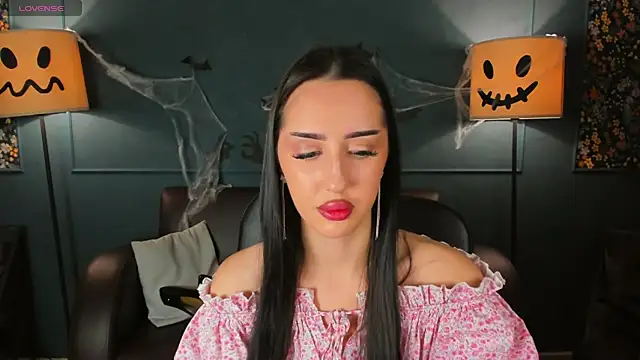 LisaFoxie online show from 10-29-25, 10:14