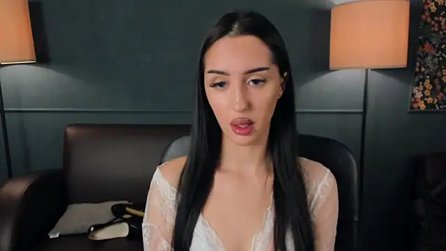 LisaFoxie online show from 10-19-25, 10:18