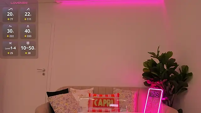 TiaBelle online show from 10-06-25, 05:24