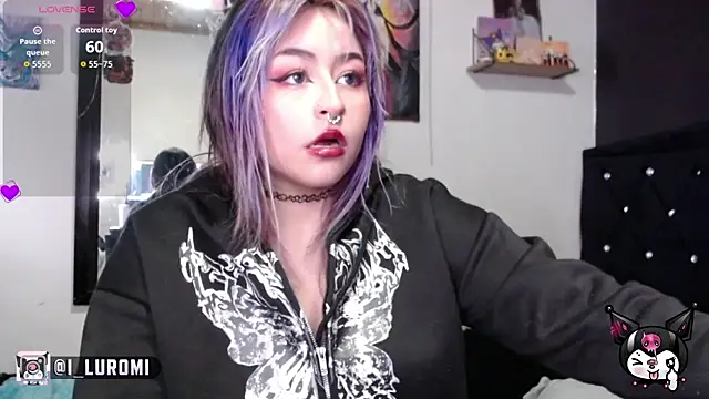 Snapshot of Iluromi chatting on 02-26-26, 03:01 Iluromi online show from 02-26-26, 03:01