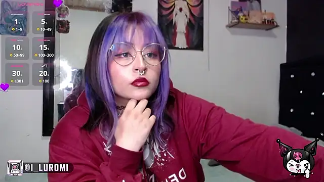 Snapshot of Iluromi chatting on 02-10-26, 03:22 Iluromi online show from 02-10-26, 03:22