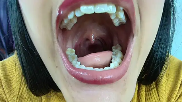 Hinata 21  online show from 03-31-26, 08:55