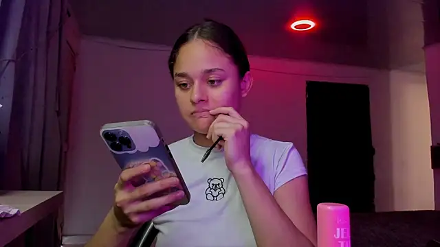 LittleCheerry69 online show from 10-18-25, 02:30