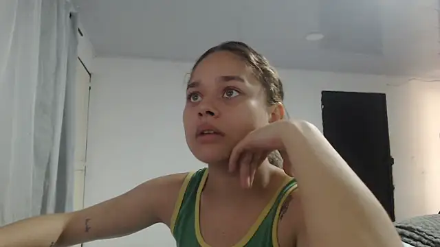 LittleCheerry69 online show from 04-15-26, 02:21