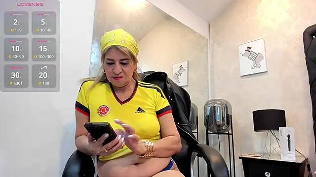 alana johnson 0 online show from 07-03-26, 12:55