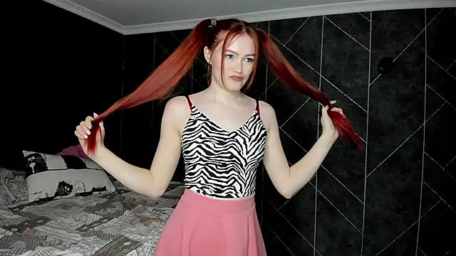 Red FoxGirl online show from 10-22-25, 05:12