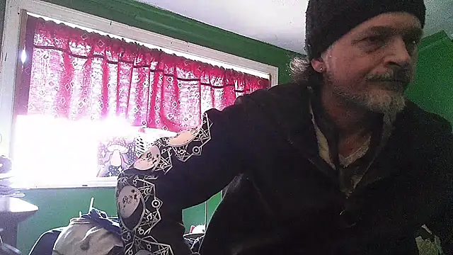 HippieDad333 online show from 04-06-26, 05:14